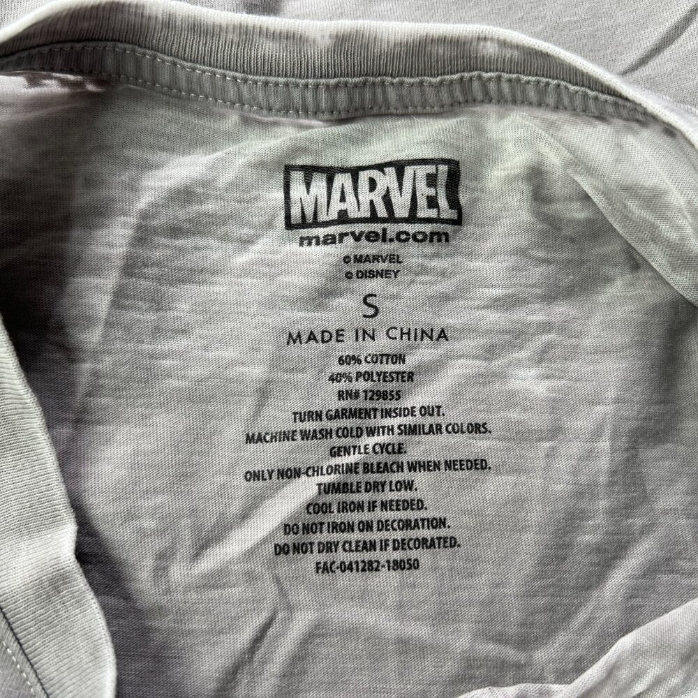 New Marvel Disney Cosmic Threat Thanos Avengers Shirt Mens Small Sleeveless Ligh - Picture 3 of 9